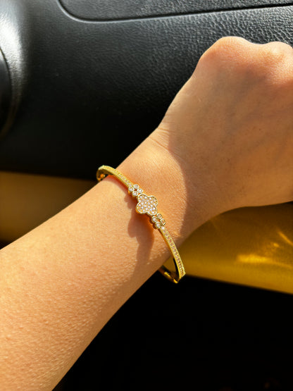 Lumi Clover Bracelet
